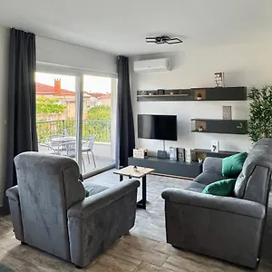 Apartament Maryann, Kaštela